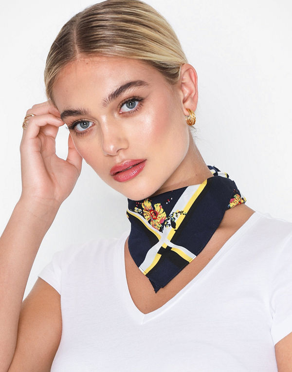 Pieces Pcbrylee Square Scarf W. Tag