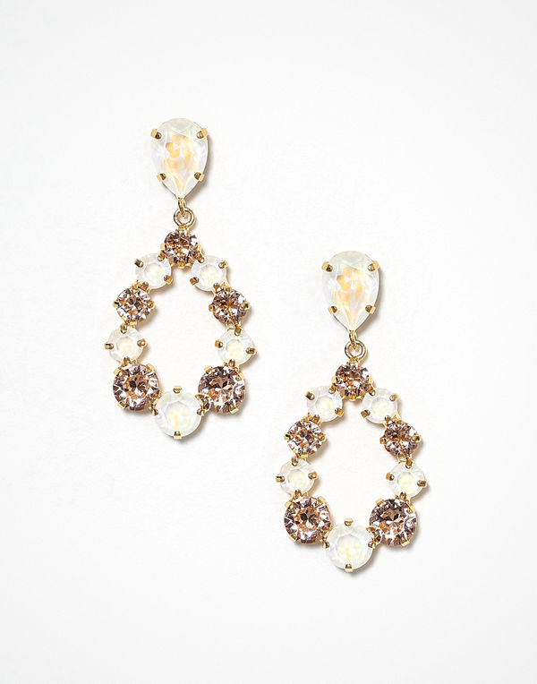 Caroline Svedbom örhängen Delia Earring Vit