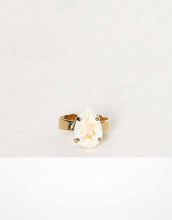 Caroline Svedbom Mini drop ring Vit
