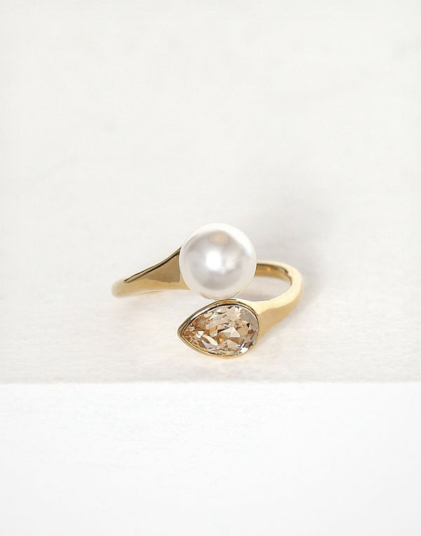 Lily and Rose Ella Ring