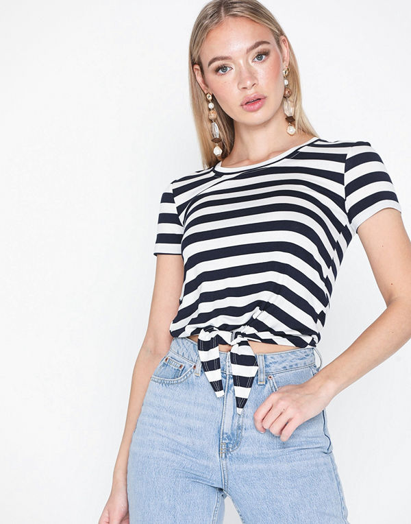 Only ONLARLI S/S KNOT TOP JRS NOOS