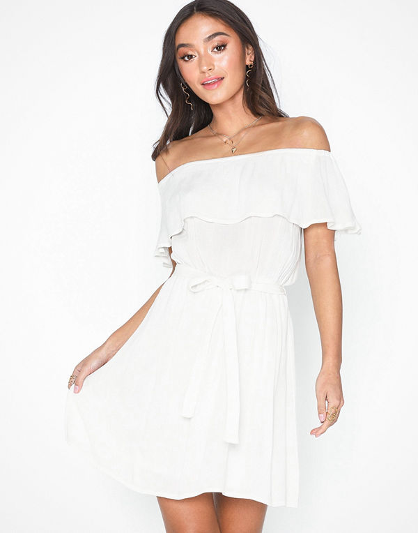 NLY Trend Singoalla Short Dress