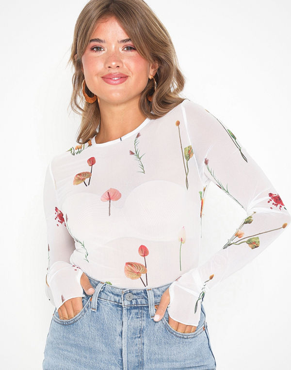 Aéryne Camille top