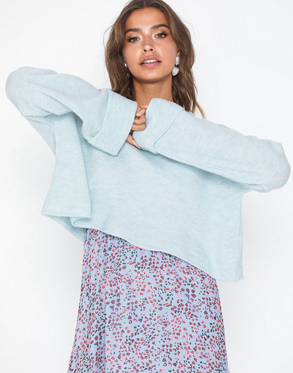 NLY Trend Cropped Folded Sleeve Knit