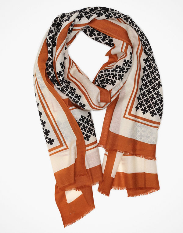 By Malene Birger Jullee