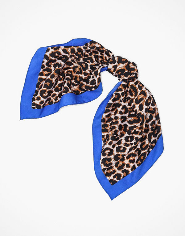 Pieces Pccamia Square Scarf