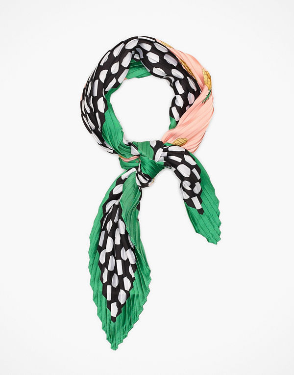 Sisters Point Scarf 468