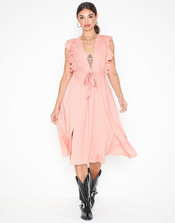 Glamorous Short Sleeve V Neck Dress