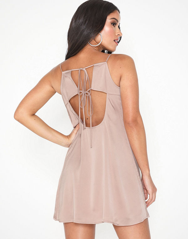 NLY Trend Strappy Back Dress