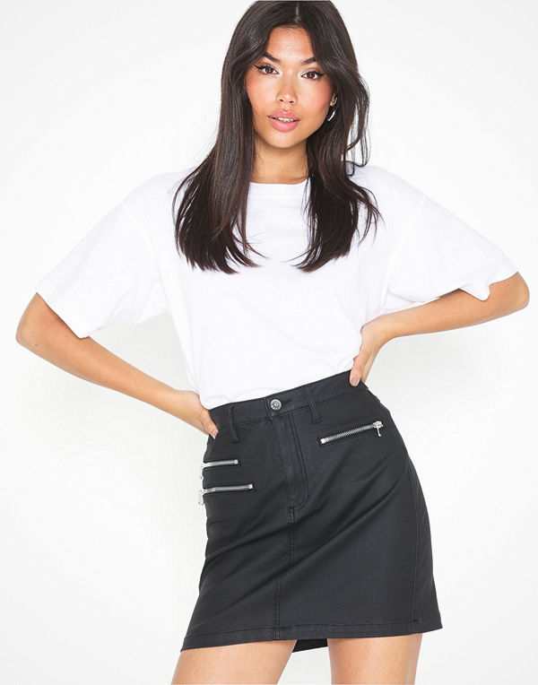 NLY Trend Coated Mini Skirt