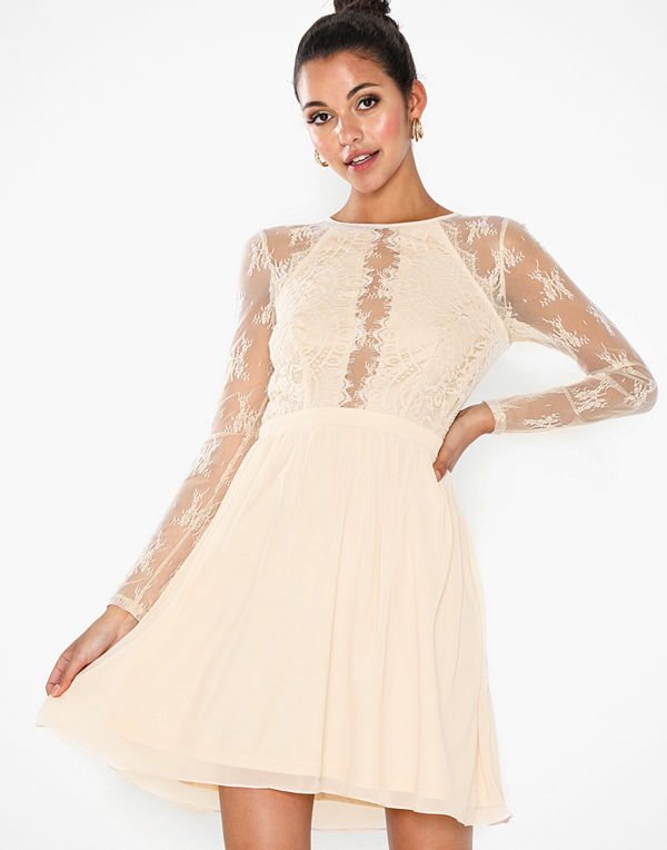NLY Eve Something About Her Dress