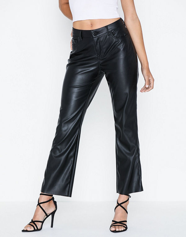 Vero Moda svarta byxor Vmsheila Mr Kick Flare Pu Coated Pa