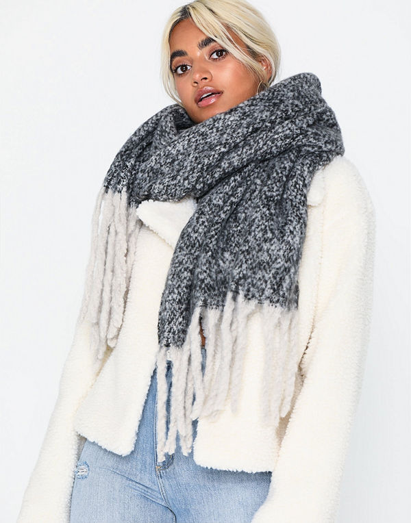 NLY Accessories Giant Fuzzy Scarf