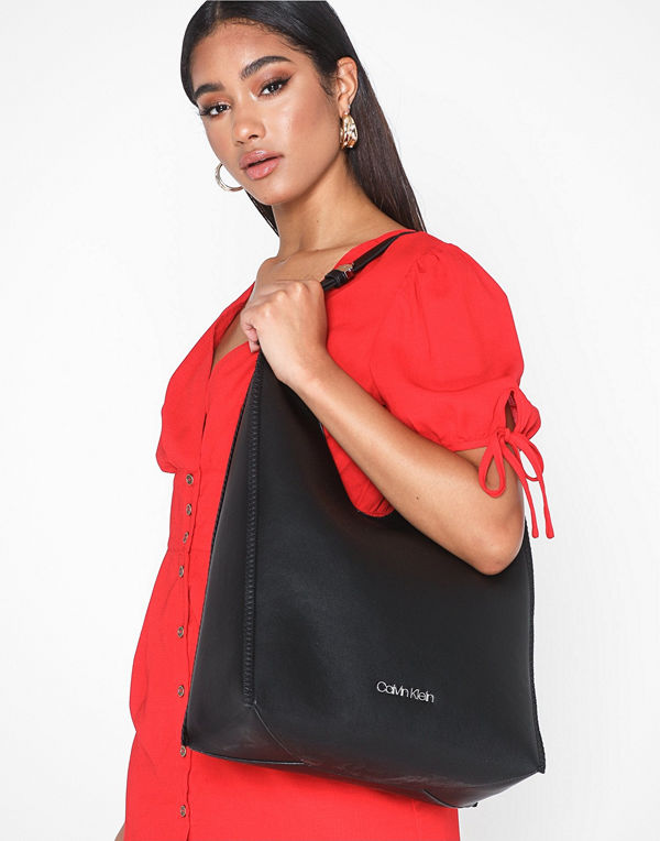 Calvin Klein Mellow Hobo
