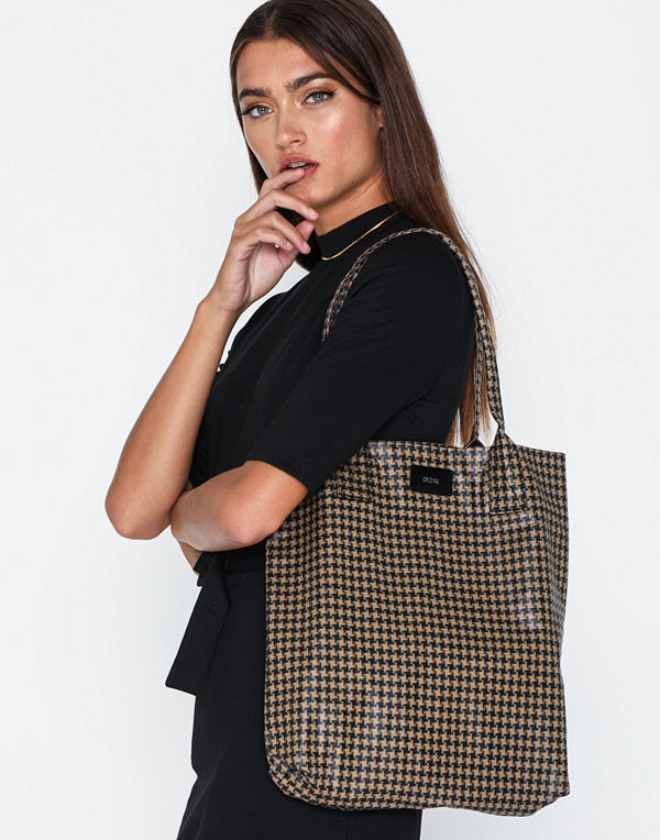 Dagmar Tote bag