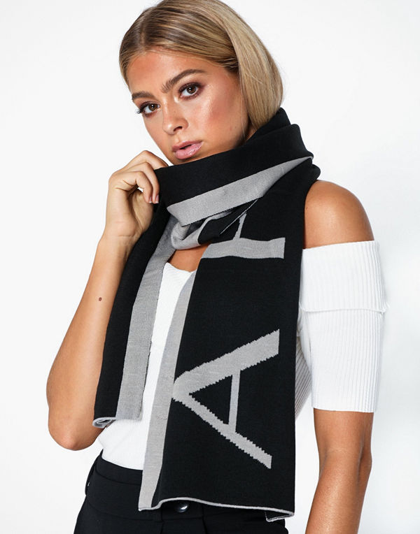 NLY Accessories Après Ski Scarf