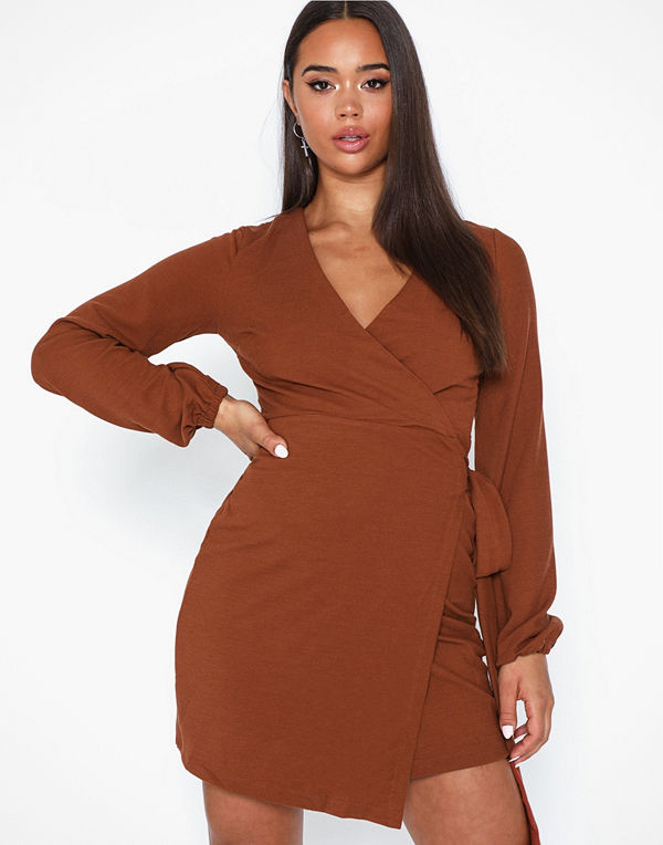 Glamorous V Neck Dress