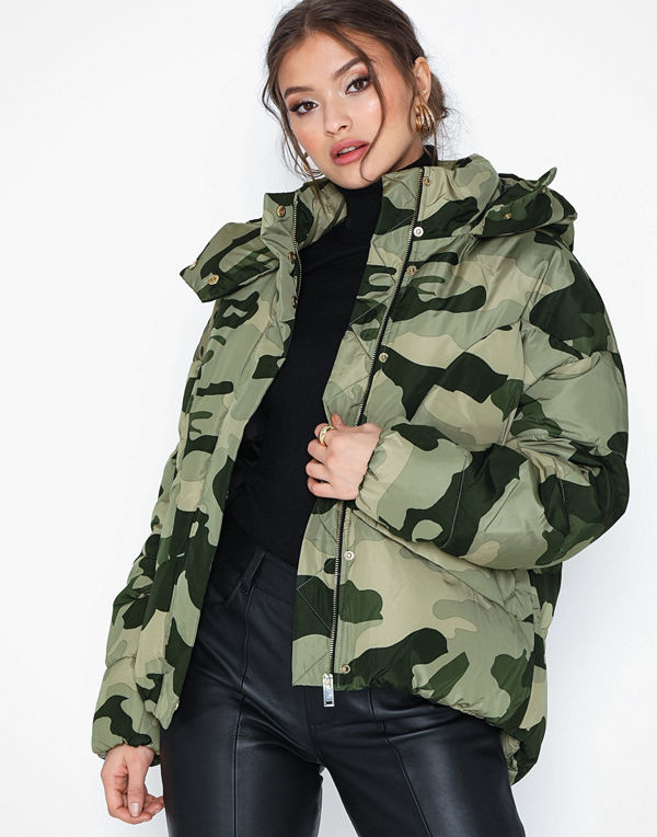 River Island Camo Print Chubby Puffer