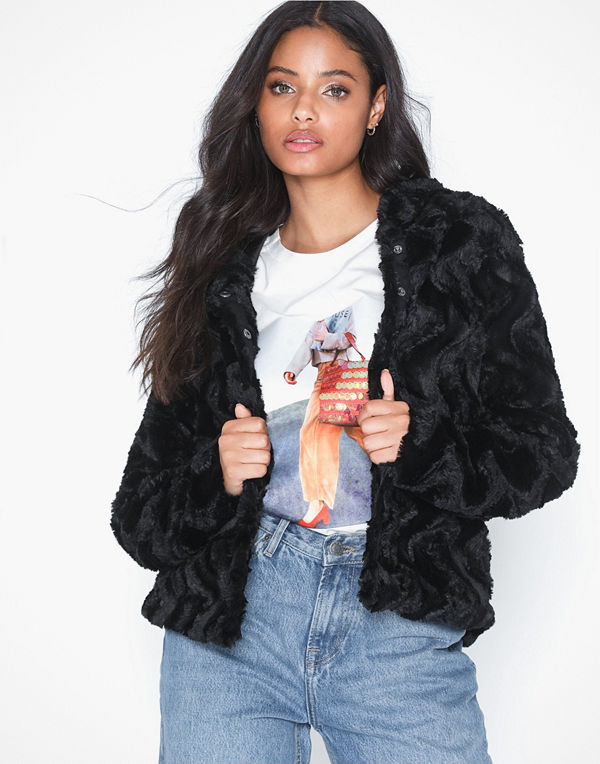 Vero Moda Vmcurl Hoody Faux Fur Short Jacket