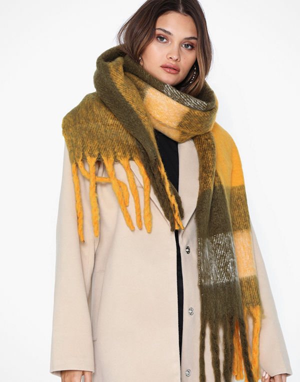 Only onlAZOR Heavy Fringe Scarf Cc