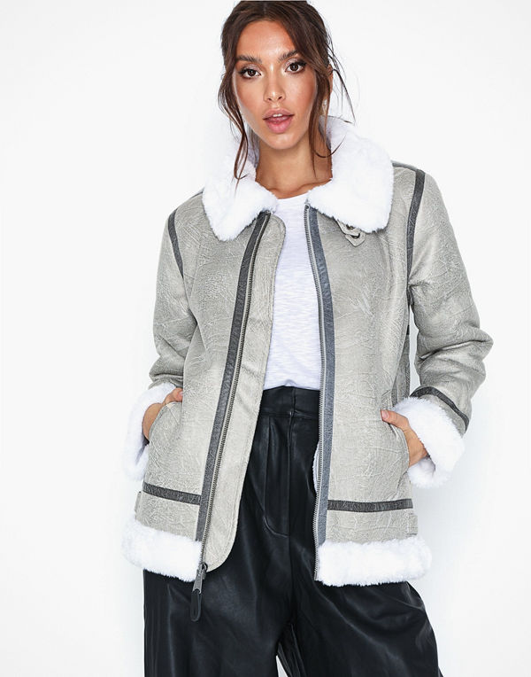 Alpha Industries omönstrad bomberjacka B3FL Wmn