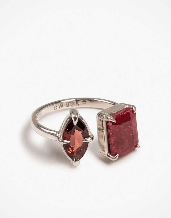 Cornelia Webb Stoned Ring - Sacral