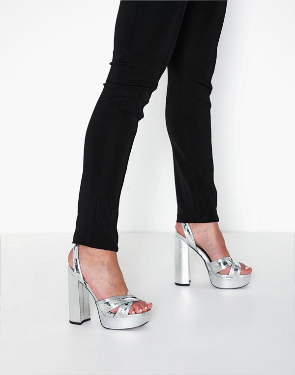 River Island Cross Vamp Plat