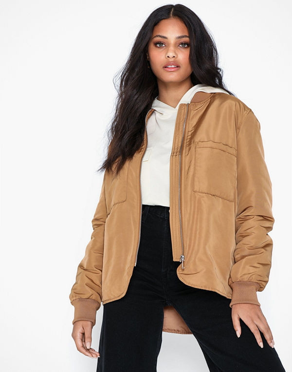 Vero Moda beige bomberjacka Vmpauline Short Jacket