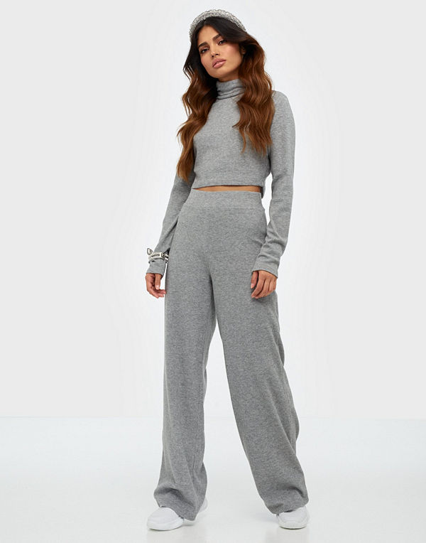 NLY Trend Cozy Rib Turtleneck Set