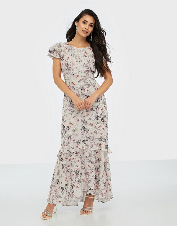 Forever New Amie Floral Maxi