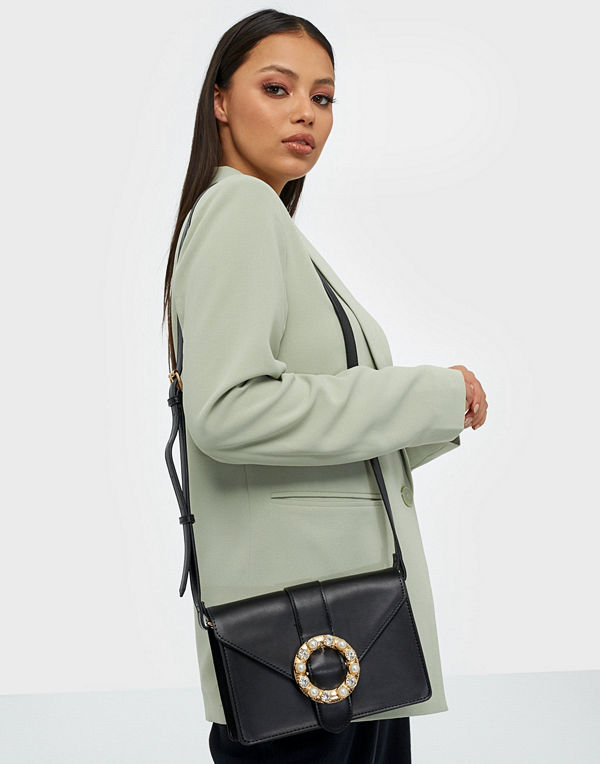 Pieces svart axelväska Pcaya Cross Body Tp