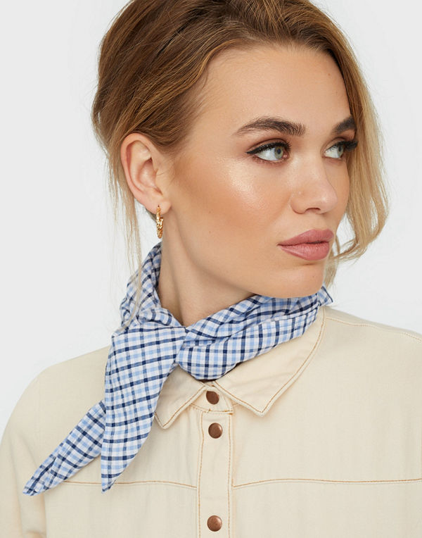 Résumé Thalulah scarf