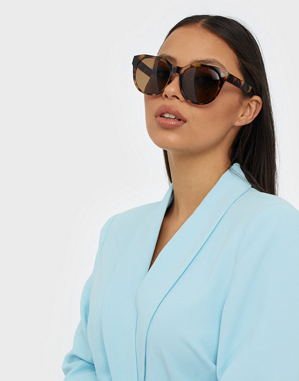 Pieces Pcnamilla Sunglasses Box