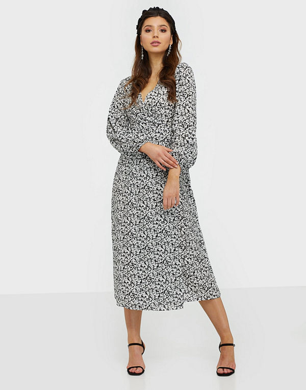 Glamorous Long Sleeve Floral Midi Dress