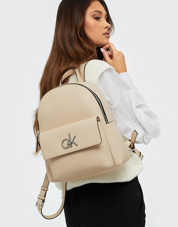Calvin Klein omönstrad ryggsäck Re-Lock Backpack Sm