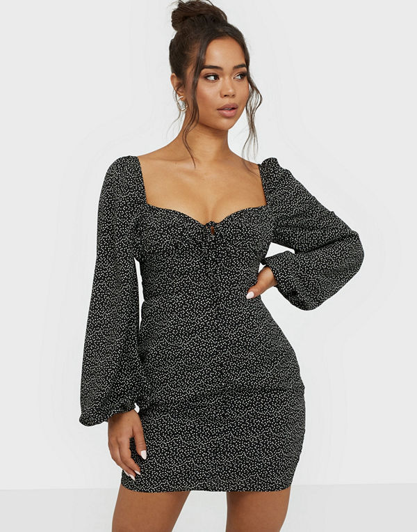 Glamorous Corset Baloon Sleeve Dress
