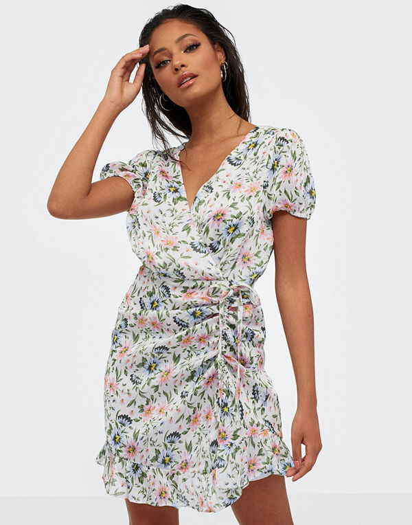 NLY Trend Cute Wrinkle Dress