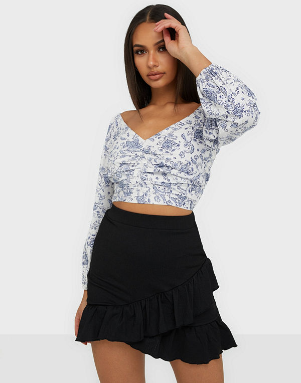 NLY Trend Frill Structured Skirt