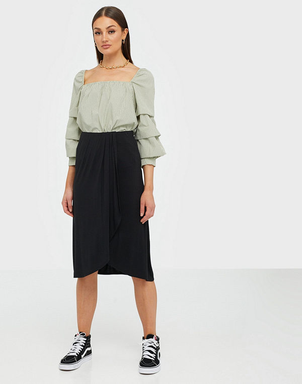 Pieces PCNEORA HW SKIRT SWW