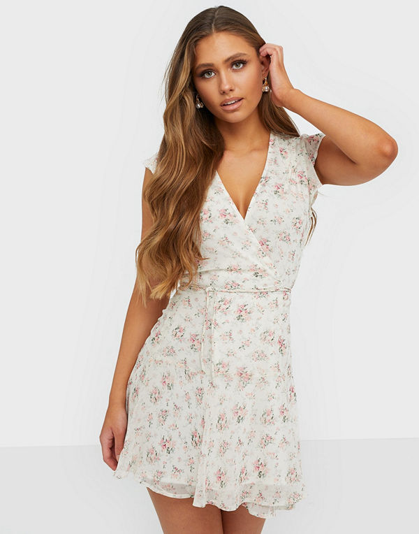 NLY Trend Come Around Dress