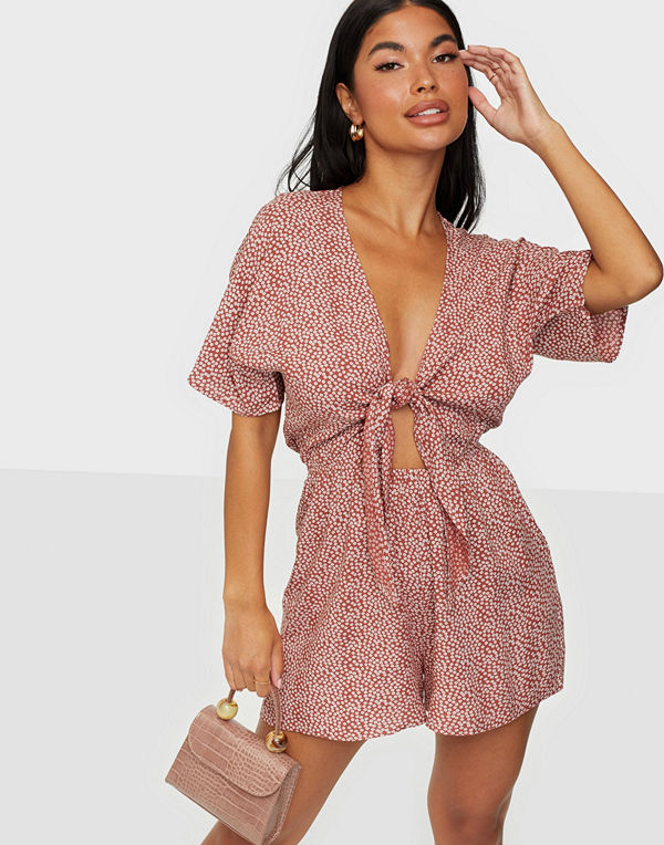 NLY Trend Front Knot Playsuit