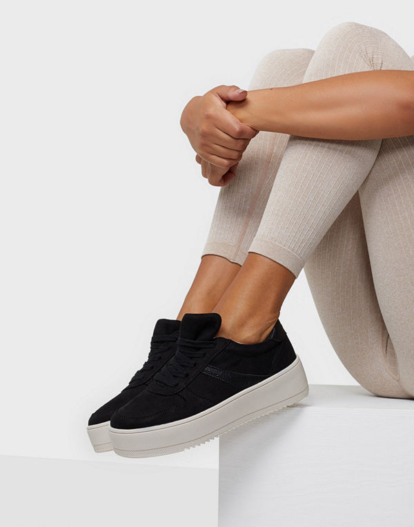 Duffy Faux Suede Platform Sneaker