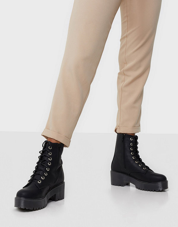 Duffy Chunky Lace Boots