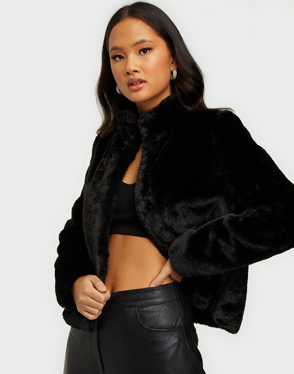 Vero Moda VMTHEA SHORT FAUX FUR JACKET NOOS