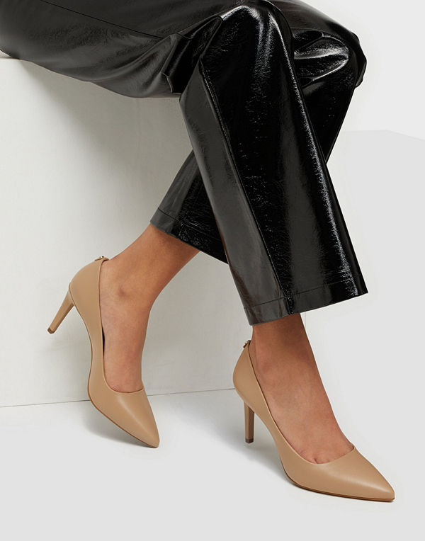 MICHAEL Michael Kors Dorothy Flex Pump