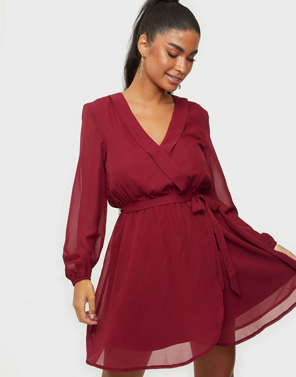 NLY Trend Wrapped Dress
