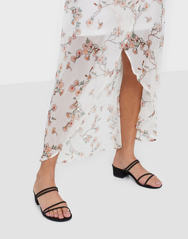 NLY Shoes Thin Strap Block Heel