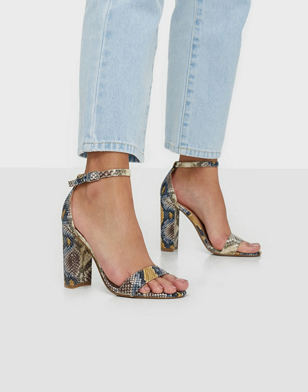 Steve Madden Carrson Sandal