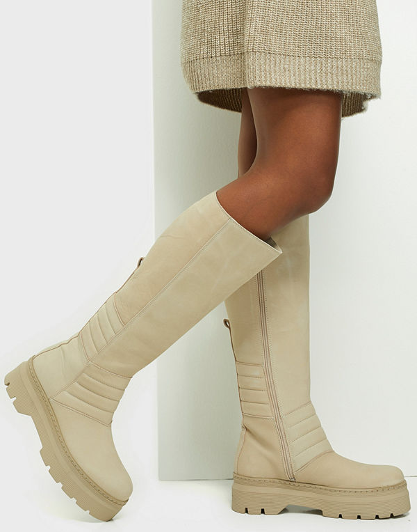 Pavement Margherita nubuck