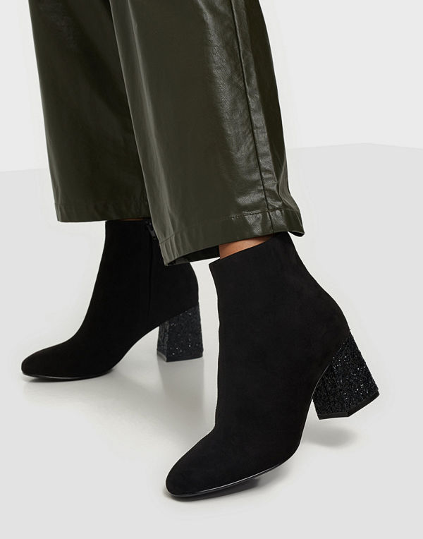 NLY Shoes Basic Performer Glitz Boot